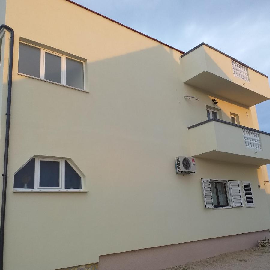 Apartments Mira Jadrtovac Exterior photo